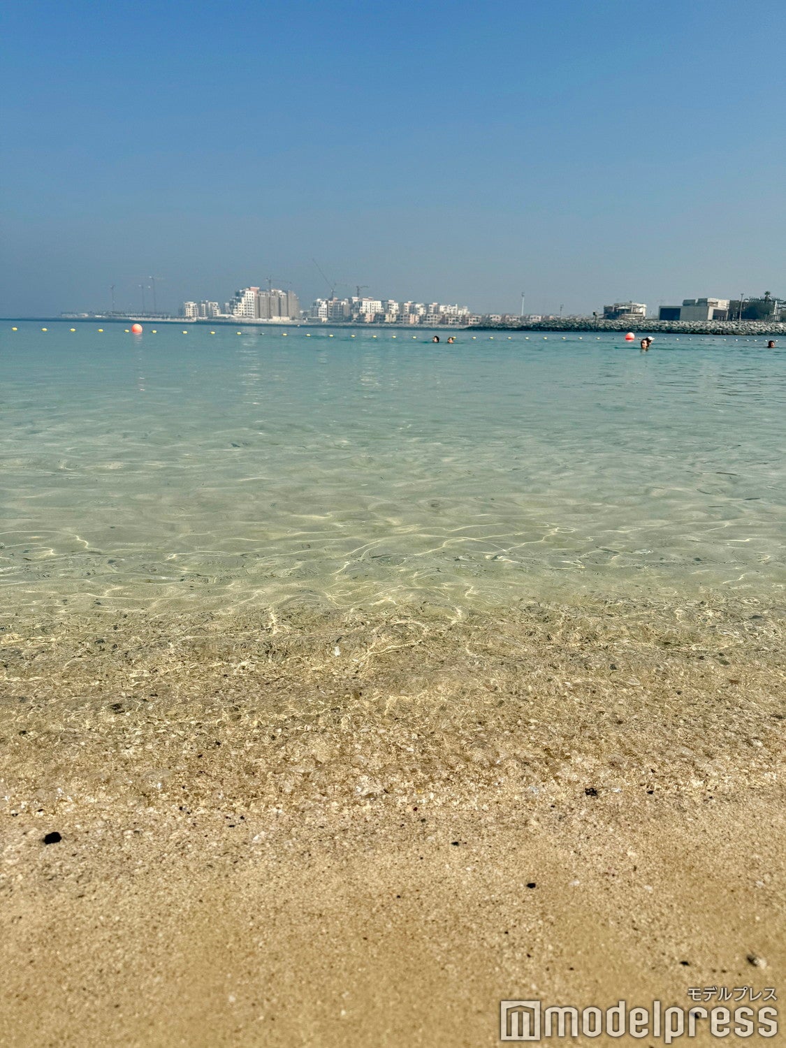 プライベートビーチ(C)モデルプレス