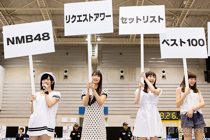 (左から)山本彩、白間美瑠、矢倉楓子、渡辺美優紀(C)NMB48