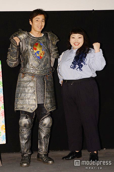 (左から)徳井義実&渡辺直美/「第7回沖縄国際映画祭」映画「ナイト ミュージアム/エジプト王の秘密」の舞台挨拶の様子