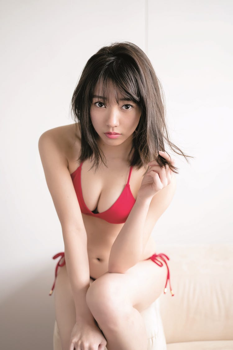 画像1 5 美谷間くっきり赤ビキニ披露 美少女で有名なcallme 富永美杜が初水着 モデルプレス