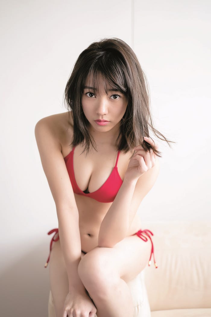 篠宮明佳里 CV.富永美杜(C)HIROKAZU/集英社