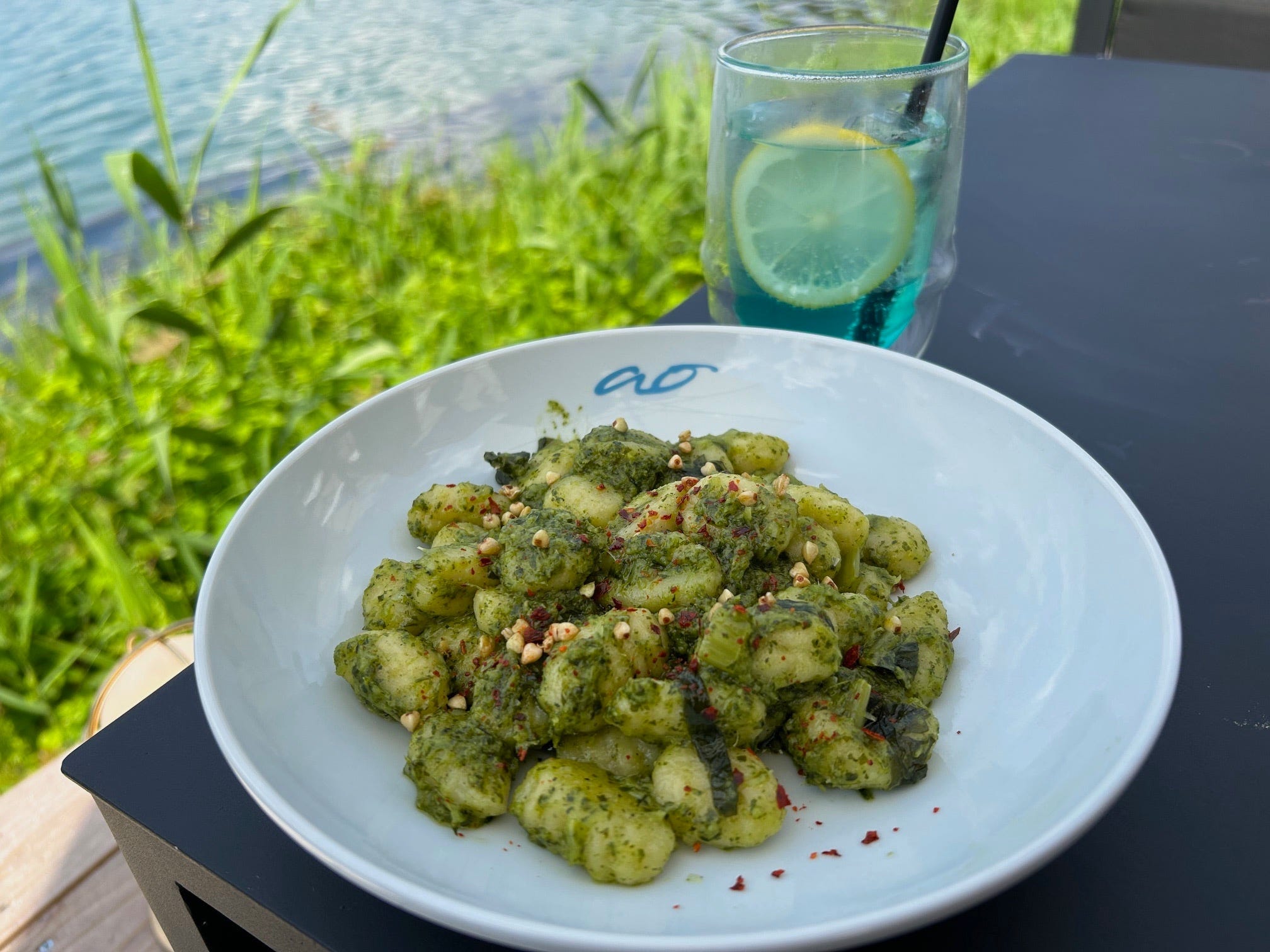 野沢菜ジェノベーゼ 蕎麦の実のニョッキ