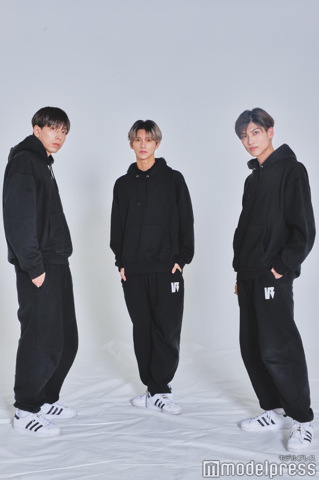 (左から)柴田 長尚、大宮 黎亜、荒川 海人(C)モデルプレス