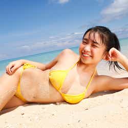 大原優乃 赤ビキニで大人の表情 二階堂ふみが撮影 モデルプレス