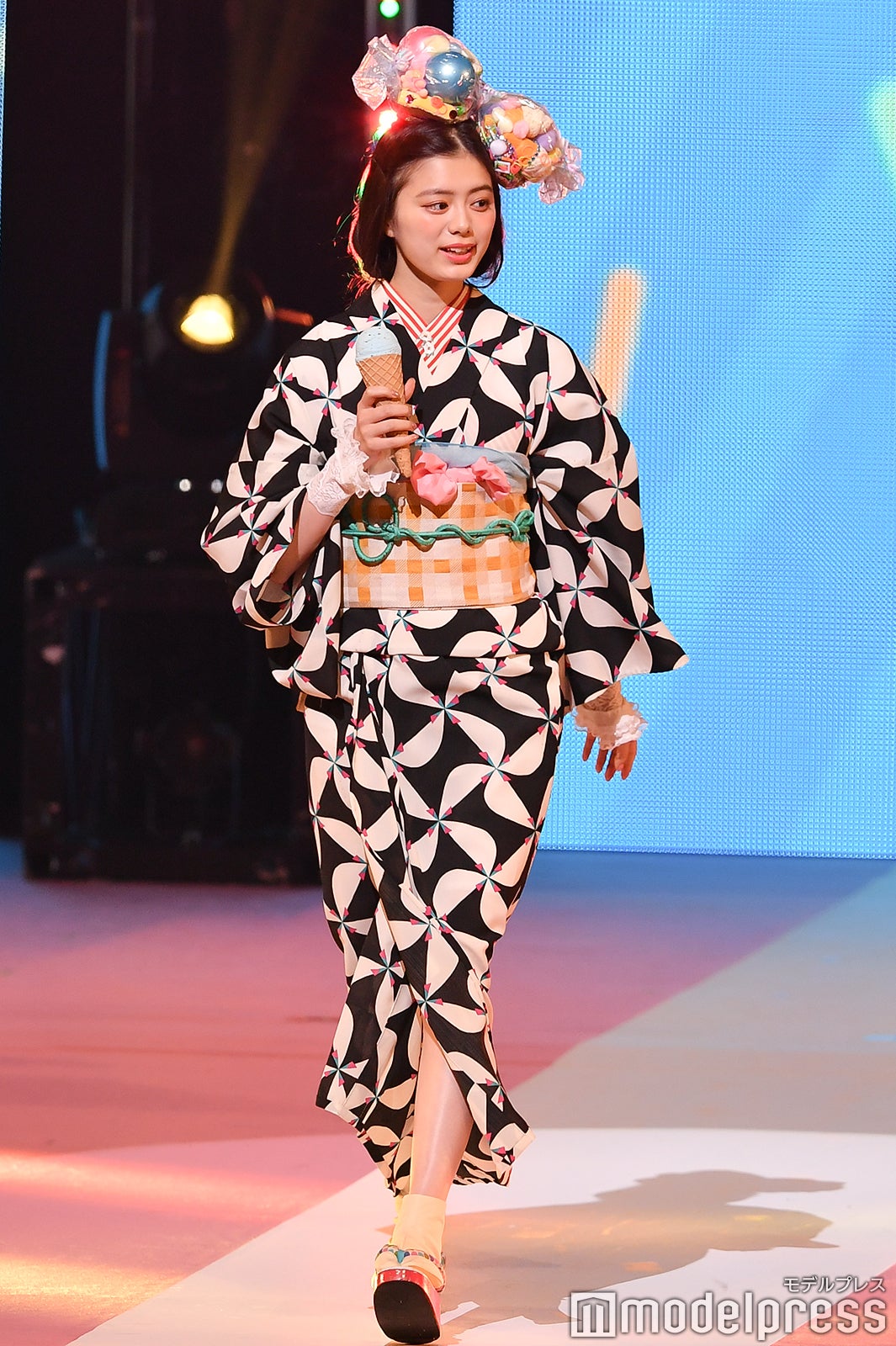 紺野彩夏（C）モデルプレス: