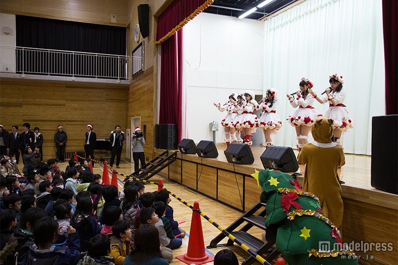 「『誰かのために』プロジェクト」／2014年（C）AKS