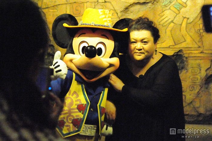 マツコ デラックス 初ミッキーに興奮 ディズニーシー満喫 モデルプレス マツコ デラックス 初ミッキーに興奮 ディズニーシー満喫 モデルプレス