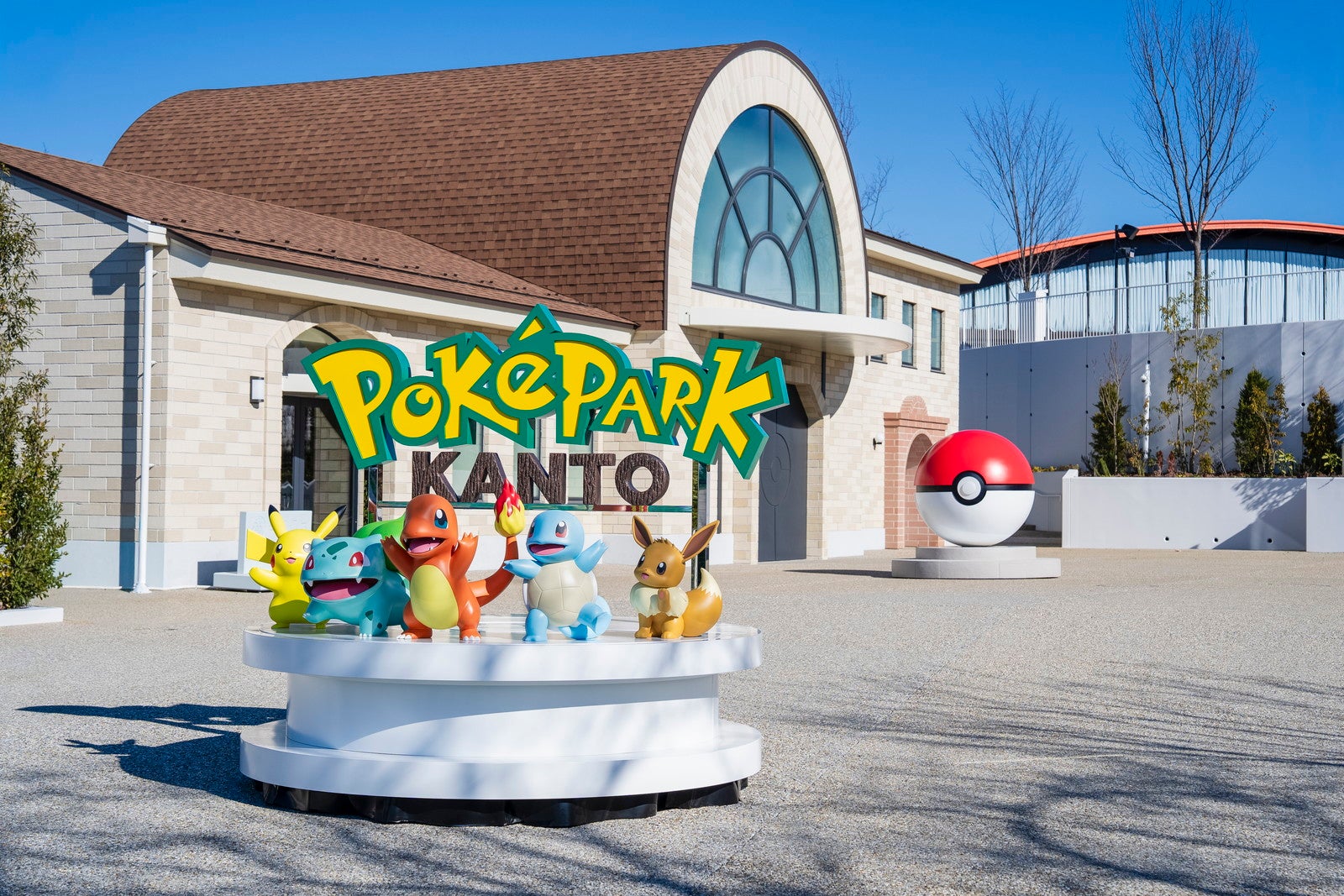 ポケモン初の常設施設「ポケパーク カントー」アトラクションやグッズ・フード等お披露目 アシレーヌの噴水やパレードも