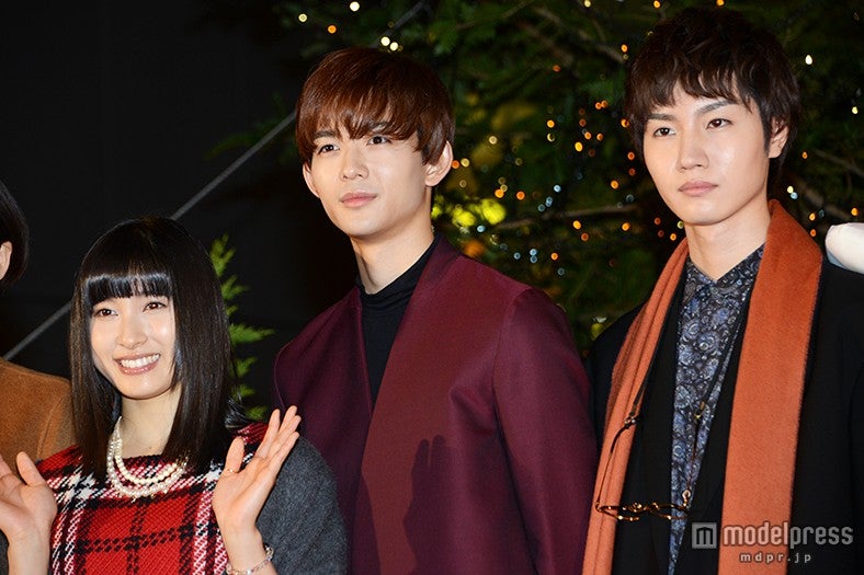 左より：土屋太鳳、竜星涼、桜田通