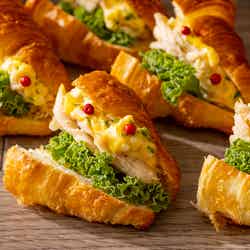 タータンチェックのクリスマス・スイーツビュッフェ/画像提供:コンラッド東京