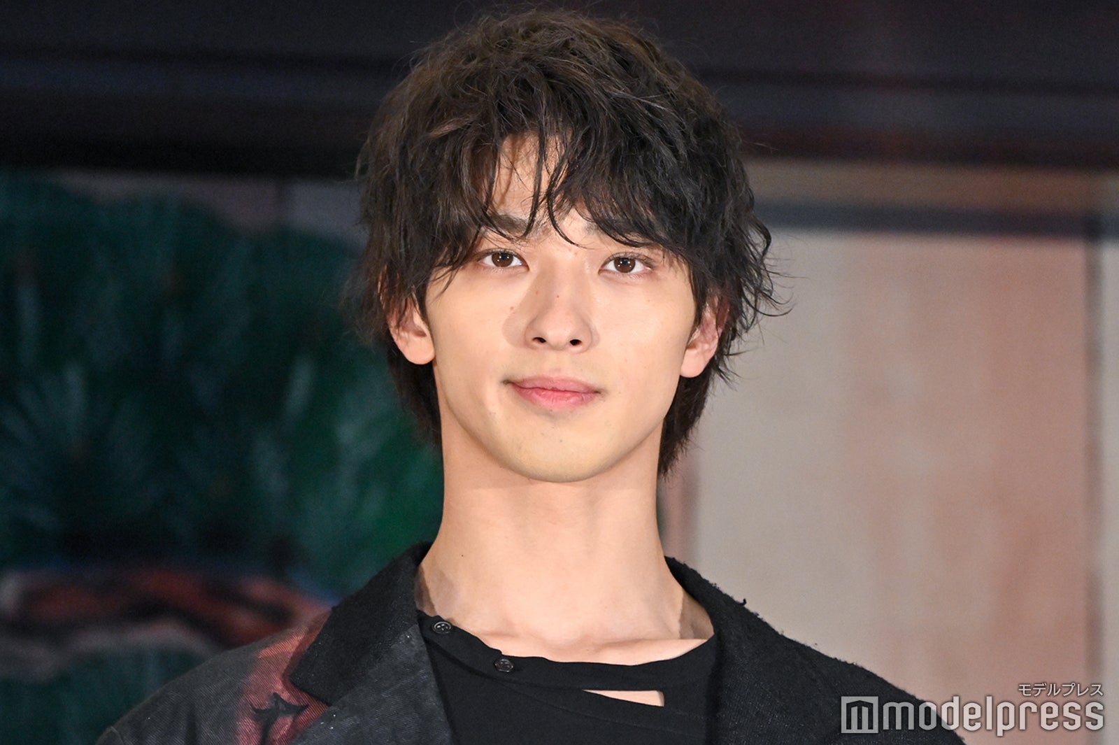 横浜流星、ゲリラ豪雨でイベント中止に 報道陣を気遣い謝罪「僕の雨男のせいで」＜ヴィレッジ＞