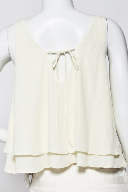 Vネックシフォントップス「DEPARTMENT」2980円（税込）