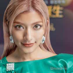 モデルプレス - ローラが号泣「いつか私も素敵な人の前で」 ロマンチックな夢明かす<『アリー/ スター誕生』インタビュー>