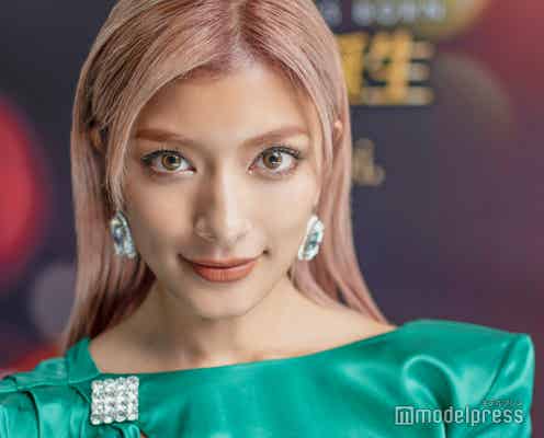 ローラが号泣「いつか私も素敵な人の前で」 ロマンチックな夢明かす<『アリー/ スター誕生』インタビュー>