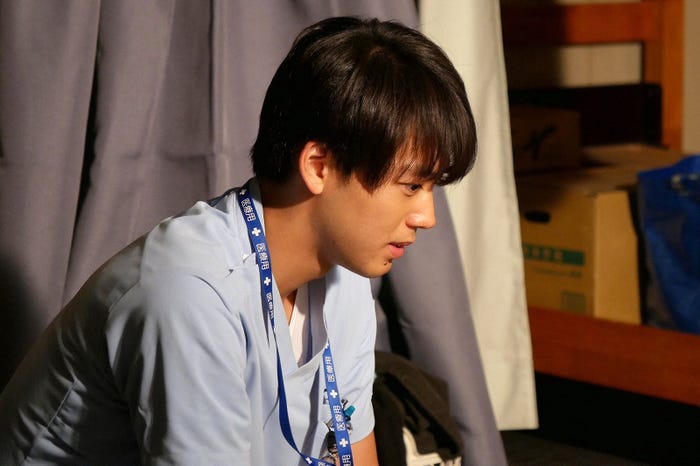 竹内涼真/「ブラックペアン」第6話より(C)TBS