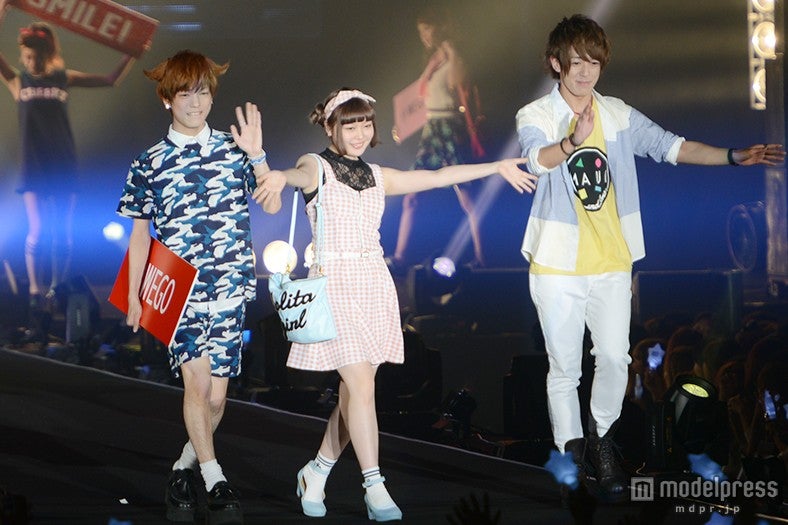 イケメンモデル大倉士門＆こんどうようぢが出現　女子歓声で溢れかえる