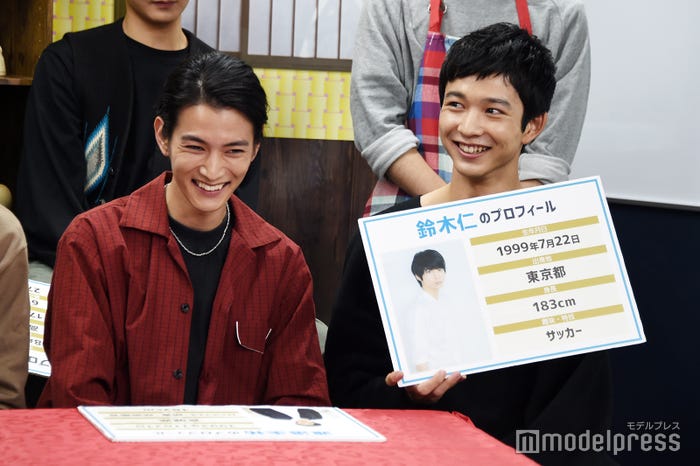 渡邊圭祐、鈴木仁(C)モデルプレス