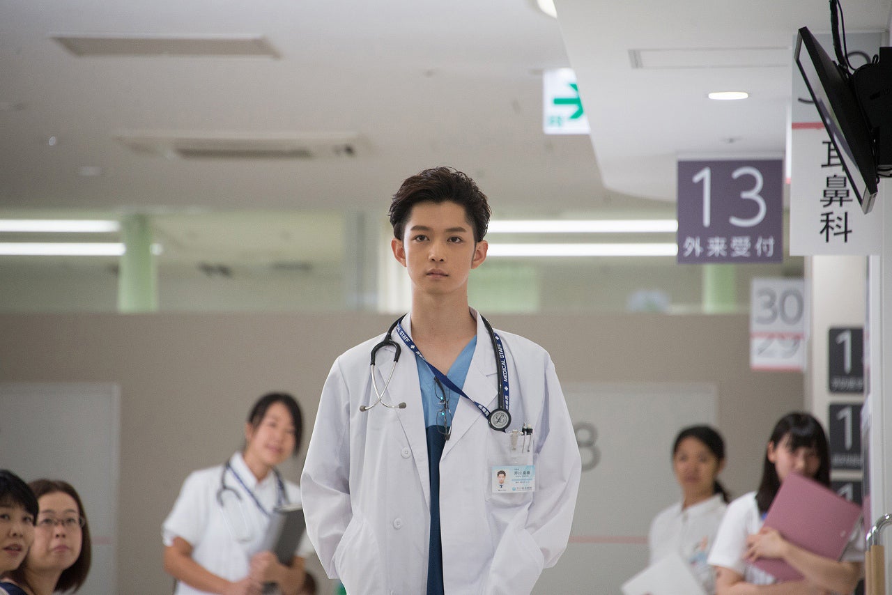 「兄に愛されすぎて困ってます」場面カット（C）2017「兄こま」製作委員会（C）夜神里奈／小学館