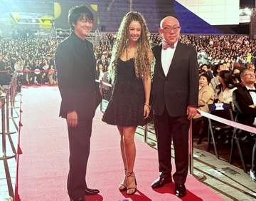 沢尻エリカ 総額6000万円高級ジュエリーで魅了 丸山隆平と釜山国際映画祭でレッドカーペット「華やかな雰囲気が最高でした」