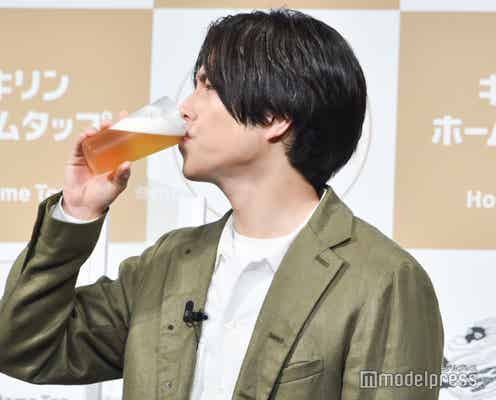 ジャニーズWEST重岡大毅、天海祐希の甥っ子役 会見で生ビール乾杯