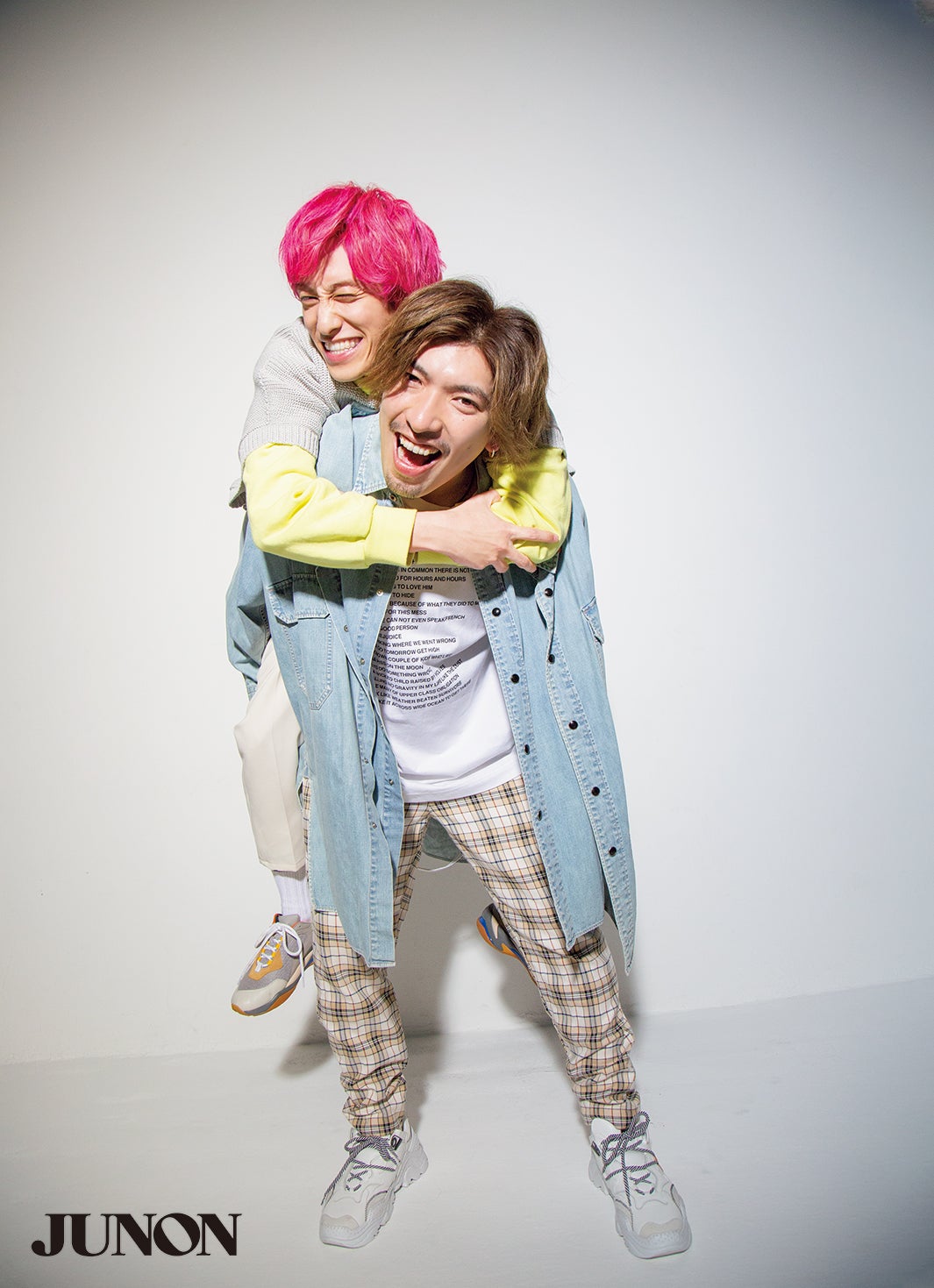 EXIT（画像提供：主婦と生活社）