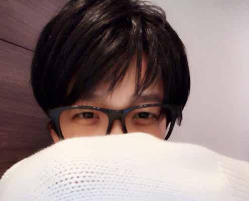 鈴木亮平、ざわちんものまねメイクに「早坂感激でございます」 “無言オファー”の真相明かす