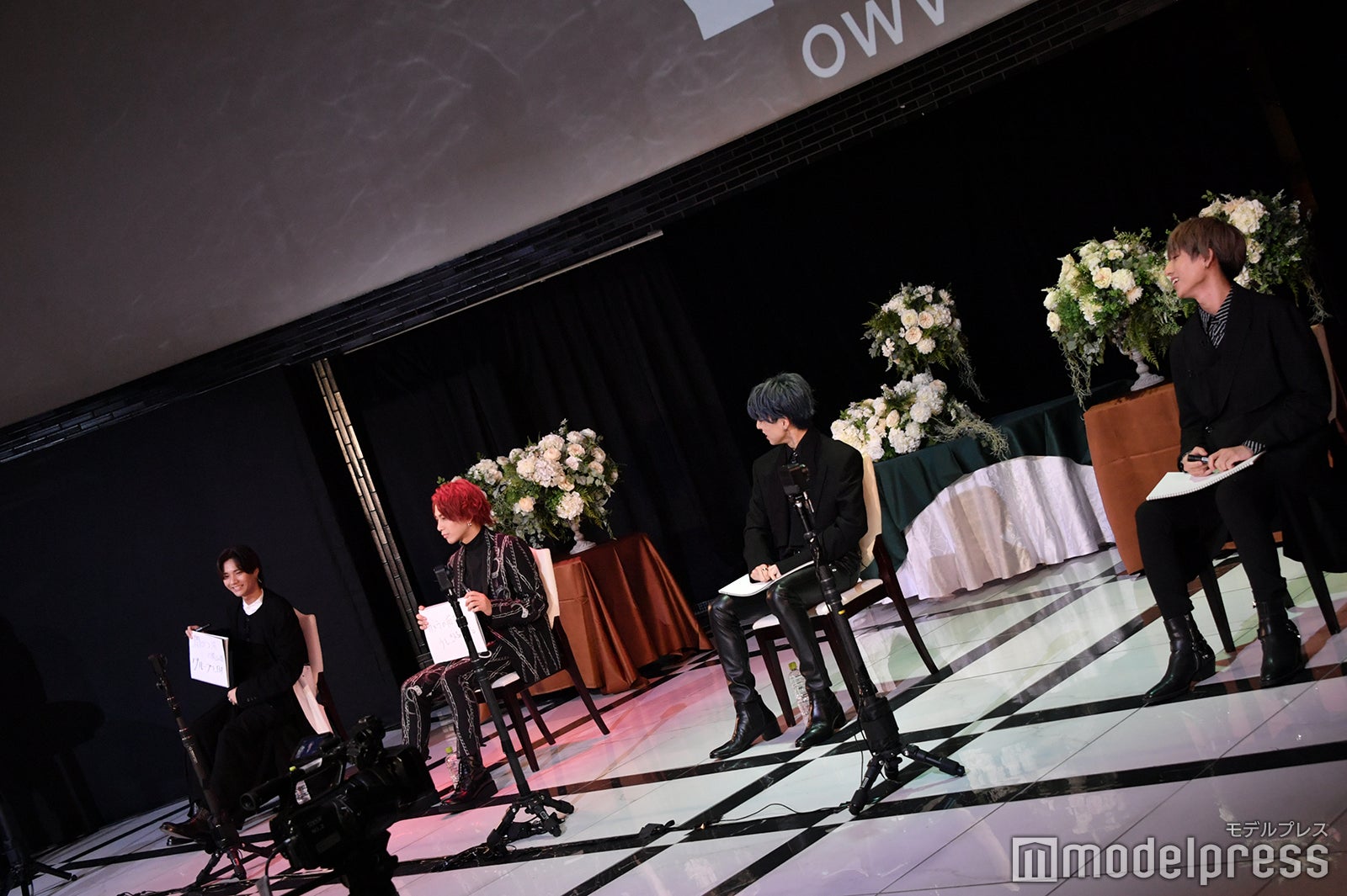 「GYAO!」にて配信された「OWV グループ結成記念生配信特番」より／中川勝就、本田康祐、佐野文哉、浦野秀太（C）モデルプレス