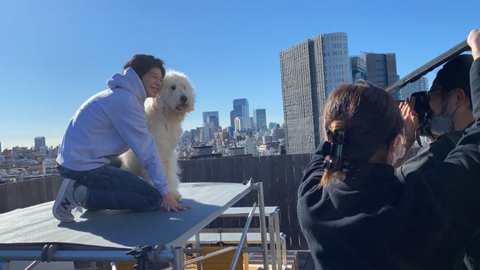 田中圭、ベック(C)2022「ハウ」製作委員会