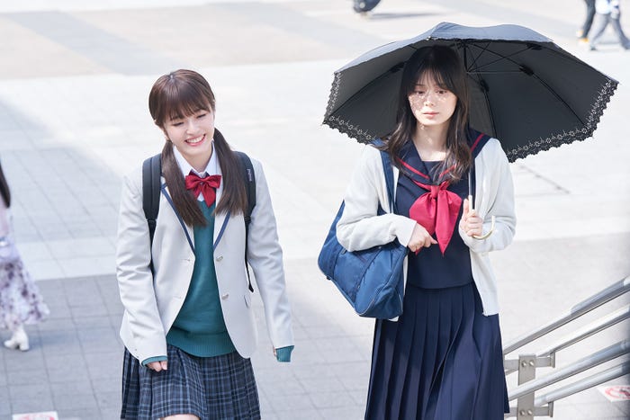 豊嶋花、紺野彩夏「君が死ぬまであと100日」第6話より(C)NTV・J Storm