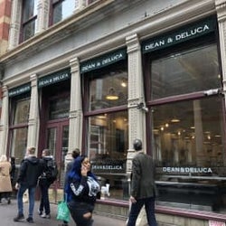 米高級食品店が破産法申請 ディーン&デルーカ