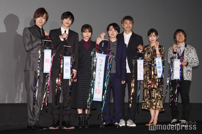 (左から)DAIGO、志尊淳、有村架純、神木隆之介、時任三郎、斉藤由貴、三木孝浩監督 (C)モデルプレス