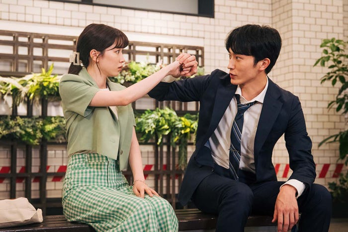 永野芽郁、杉野遥亮/「ユニコーンに乗って」第4話より(C)TBSスパークル/TBS 撮影:加藤春日