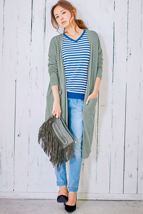 スラブ素材トッパーカーディガン「Pierrot」1,691円（税込）／画像提供：Pierrot