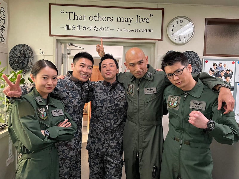 田辺桃子（左）ら『リコカツ』オフィシャルブログ（Ameba）より（提供写真）