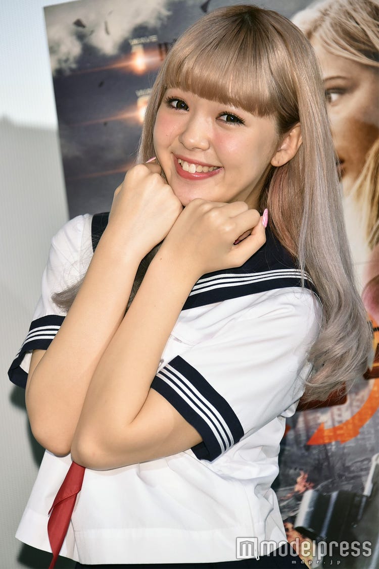藤田ニコル 画像3/3) 藤田ニコル、黒髪で「ぶりっこした」姿に驚きの声「清楚にこるんも可愛い」 - モデルプレス