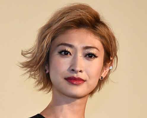 山田優、喉不調で声出ず謝罪「すみません」
