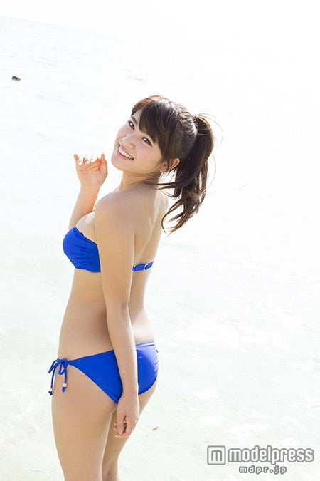 画像1 12 Cancam モデル久松郁実 水着で美ボディ開放 沖縄の海で弾ける モデルプレス
