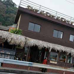 3つのフロアとテラスでハンバーガーを味わえる