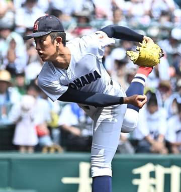 横浜 織田翔希が今大会最速153キロ 甲子園騒然 二回に150キロ超連発 初回はわずか6球で無失点→2点の援護受けてギア上げる