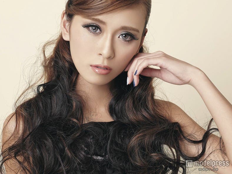 今季トレンドのナチュラルなパッチリ目に/モデル:ミカ