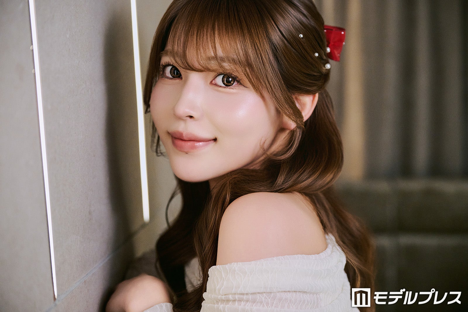 TikTokでブレイク「偉そうにしない」キャバ嬢セナが謙虚であり続ける理由 父の急死・母への反抗期…苦難を乗り越え見つけた「自立」【モデルプレスインタビュー】