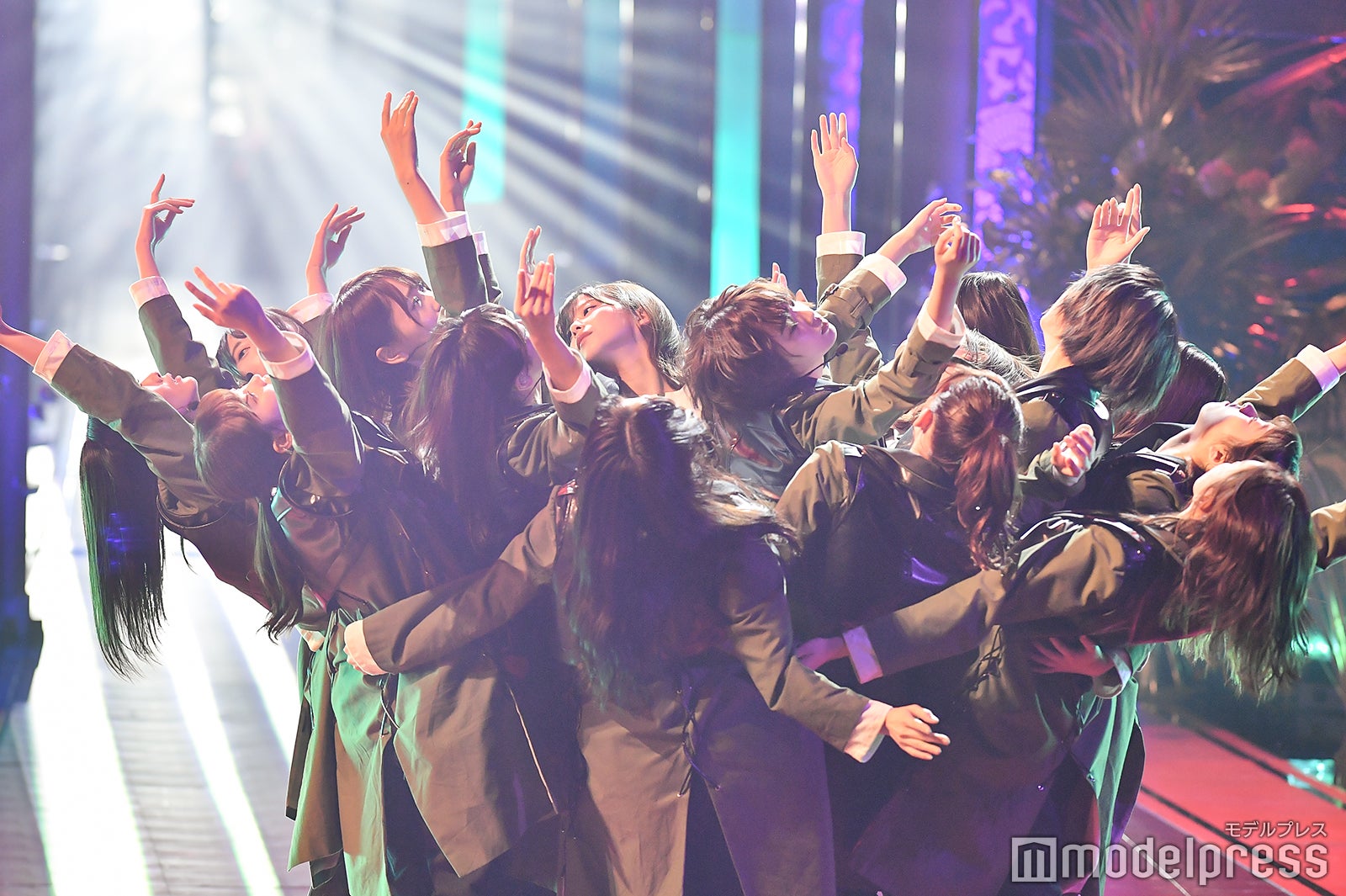 （C）モデルプレス