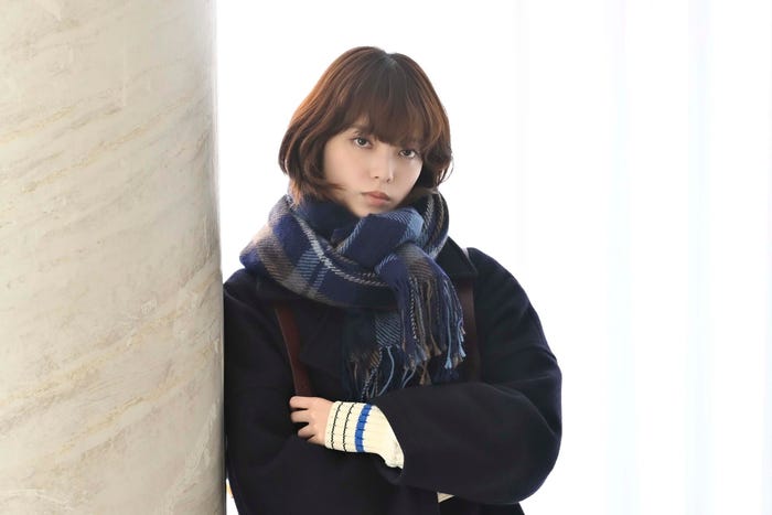 平手友梨奈「うちの弁護士は手がかかる」第8話より(C)フジテレビ