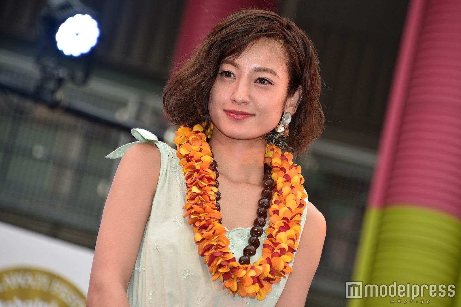 西山茉希 再びセルフカットでショートボブに 似合ってる 上手 と反響 モデルプレス