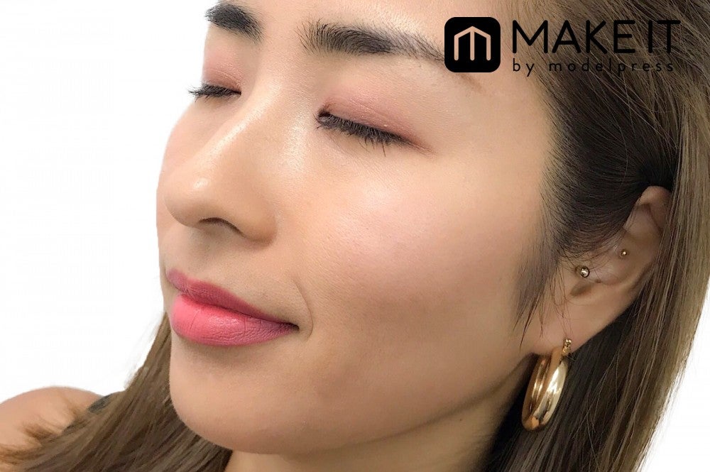 ADDICTION／コンパクト10 リミテッドエディション／チーク アディクション a、b、c使用 (C)メイクイット