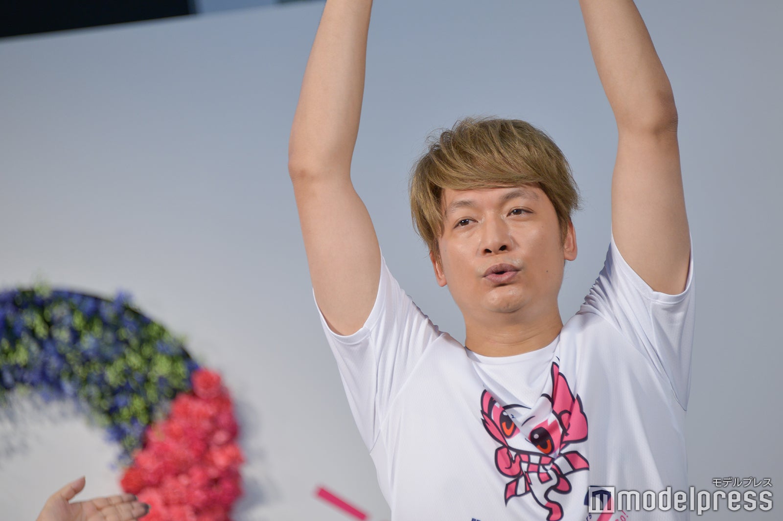 深呼吸する香取 （C）モデルプレス