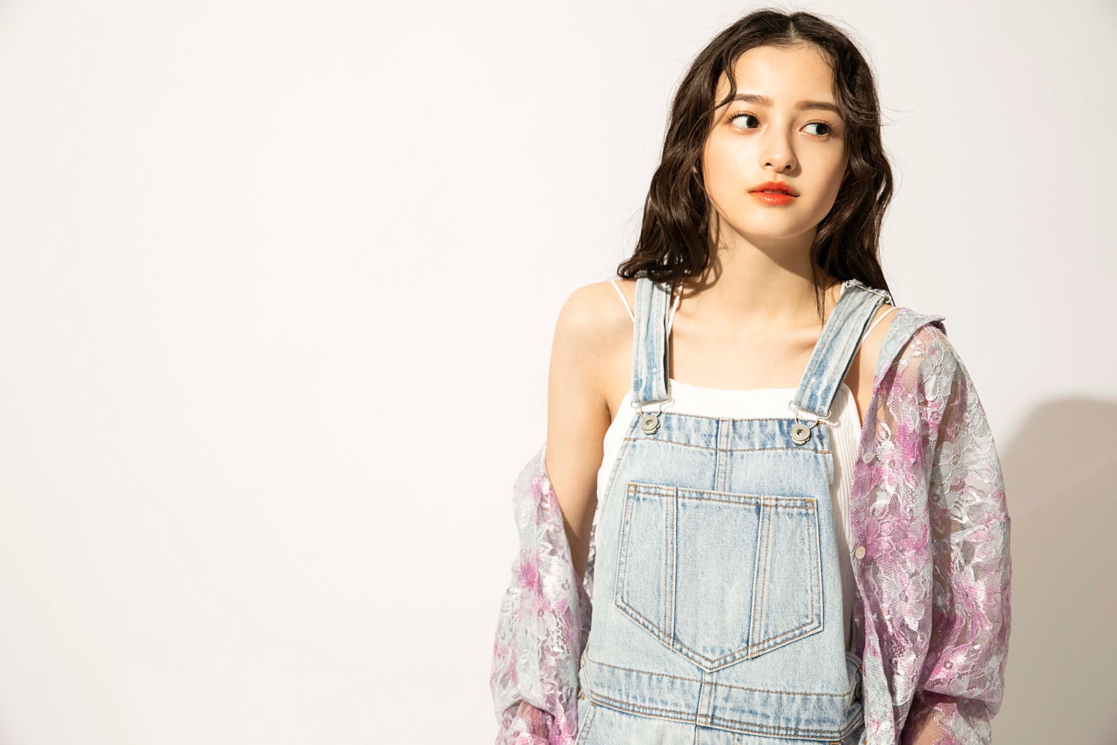 「食べ歩き」 （提供写真）