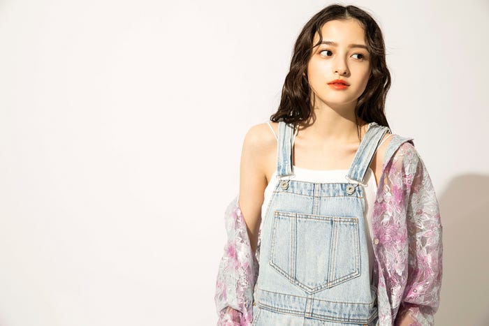 「食べ歩き」 (提供写真)