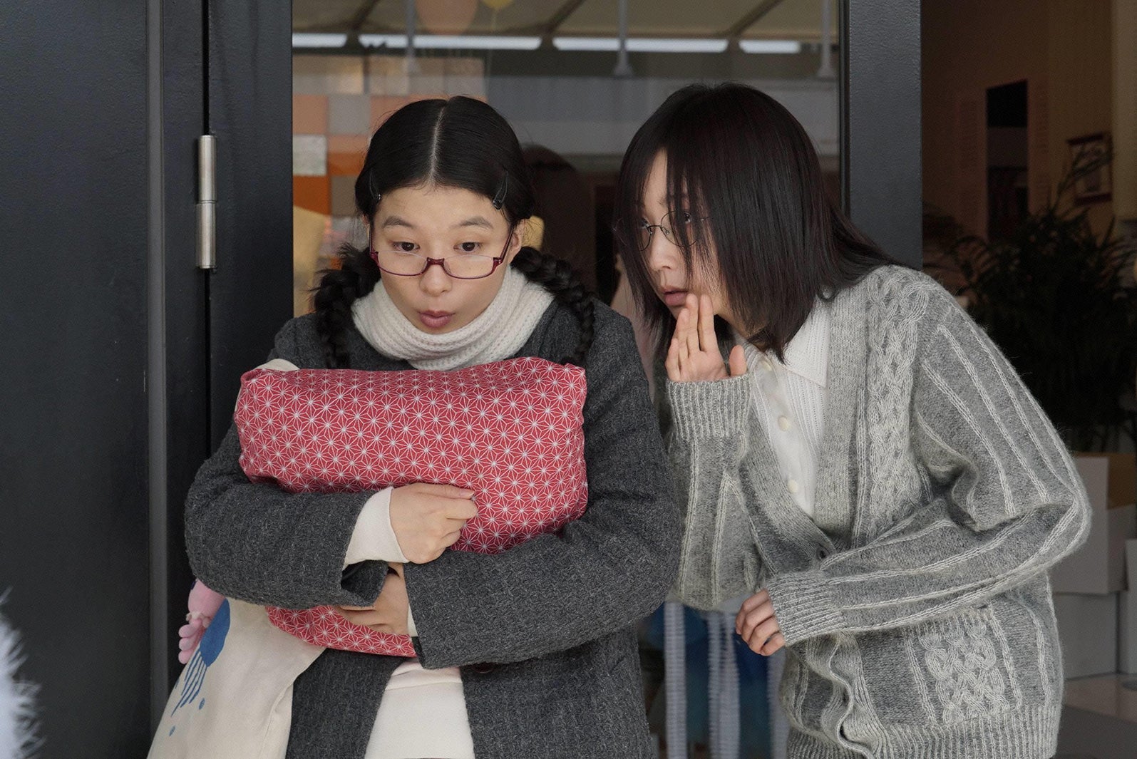 芳根京子、木南晴夏／「海月姫」第7話より（C）フジテレビ