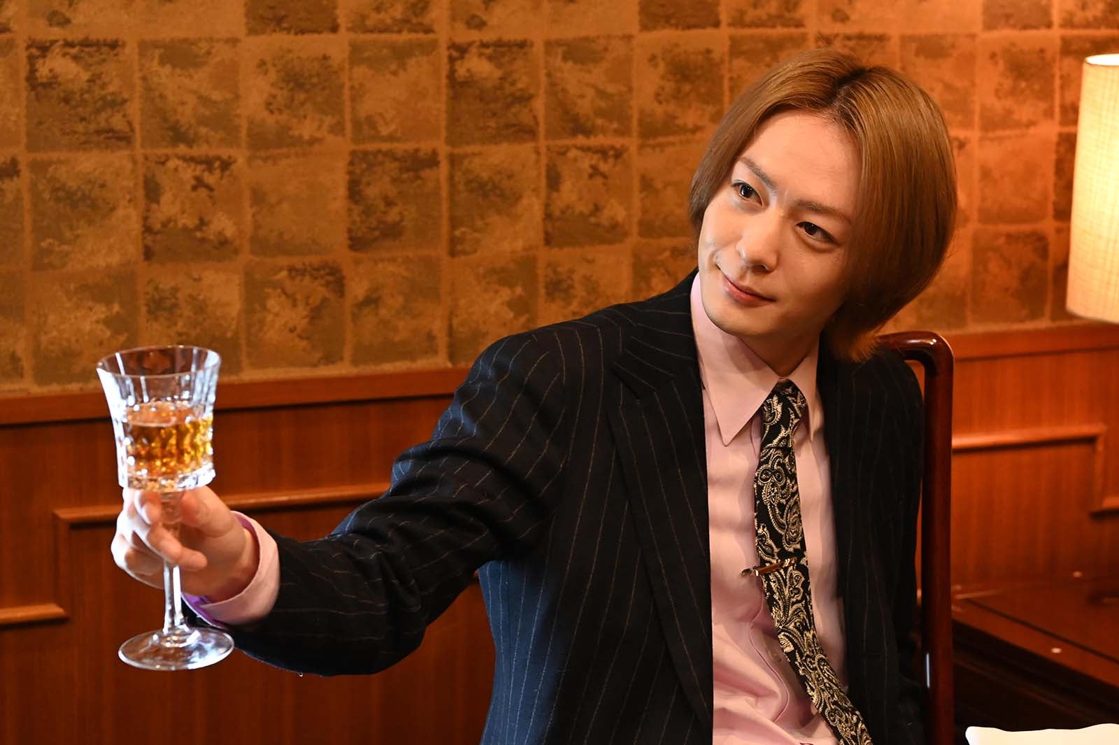 犬飼貴丈「ケイ×ヤクーあぶない相棒ー」より（C）読売テレビ